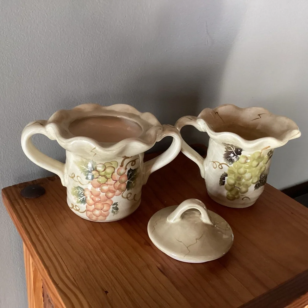 TUSCANY HAND PAINTED CABERNET GRAPEVINE CERAMIC SAUCE/CHEESE CREAM/SUGAR SERVER